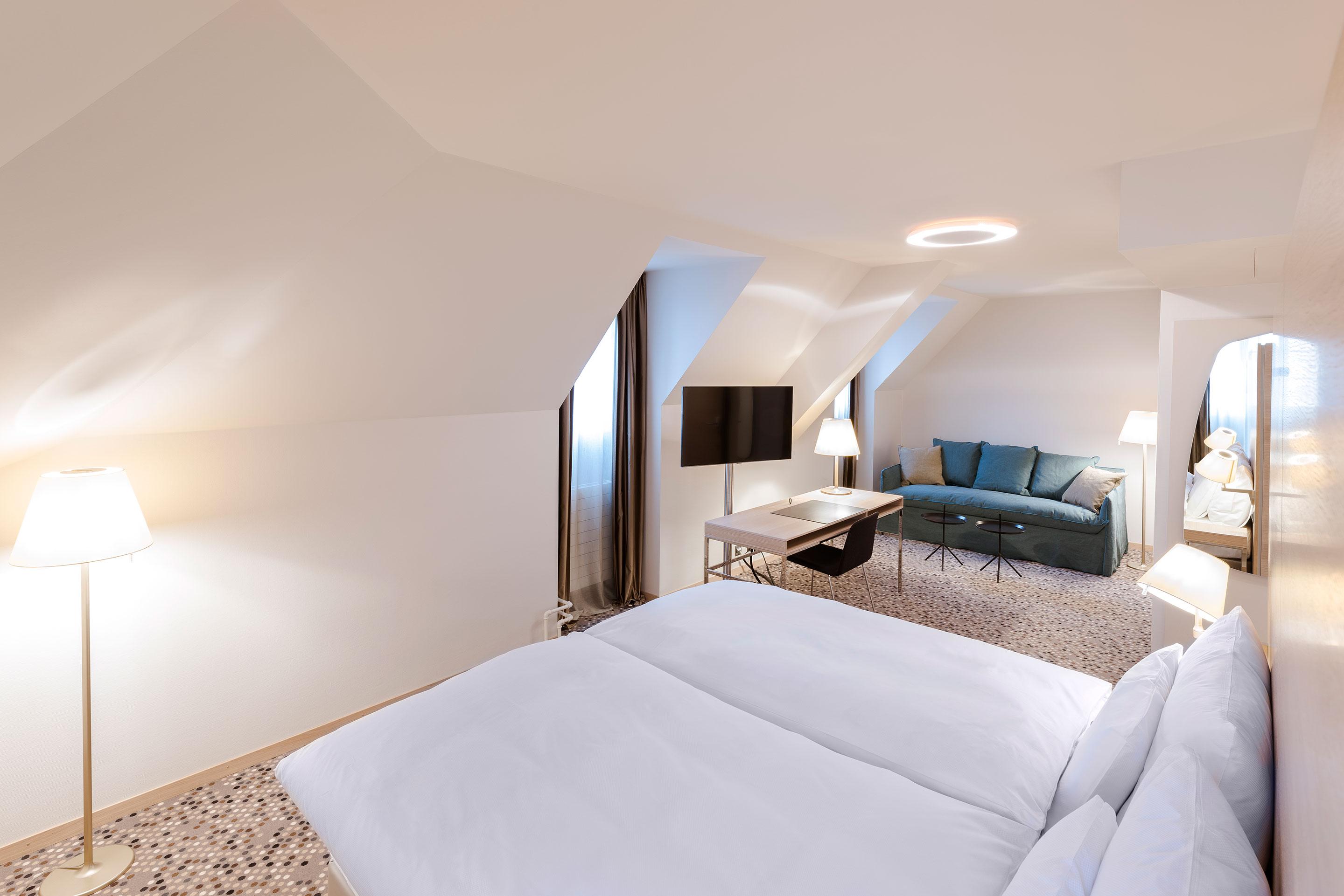 Savoy Hotel 4*